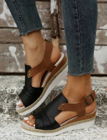 
						Sandale SHEIN, negru
