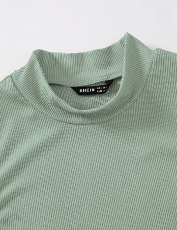 Top SHEIN CURVE, verde