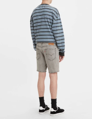 Pantaloni scurti Levi S, gri deschis