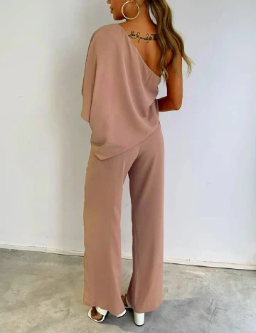 Compleu SHEIN, roz pudra