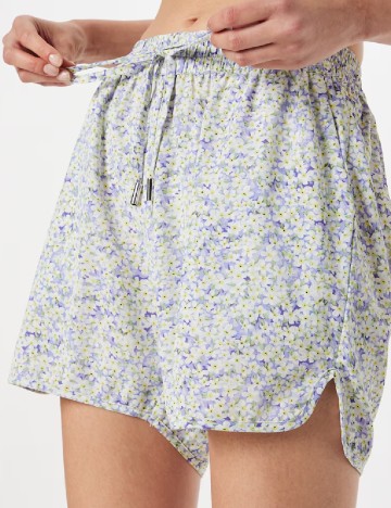 
						Pantaloni scurti SisterS point, floral print