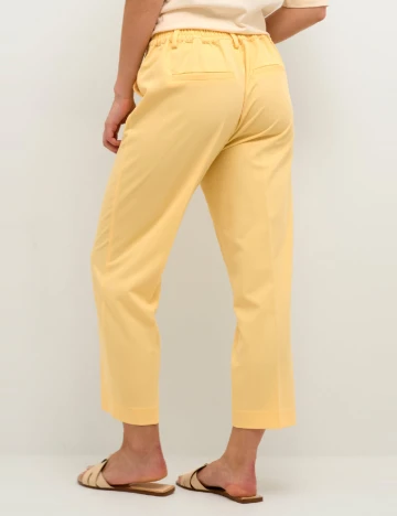 Pantaloni Kaffe, galben