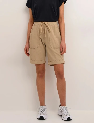 Pantaloni scurti Kaffe, crem Crem