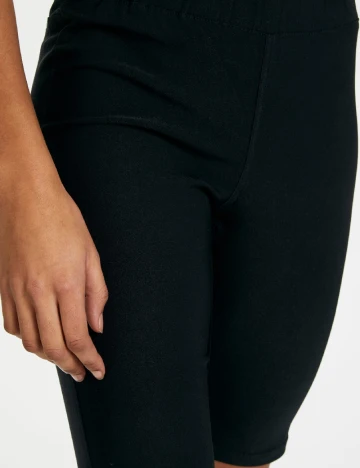 Pantaloni scurti Kaffe, negru
