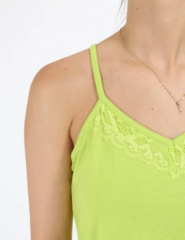 Maiou Cream, verde