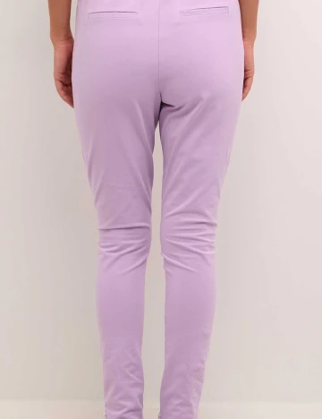 Pantaloni Kaffe, lila