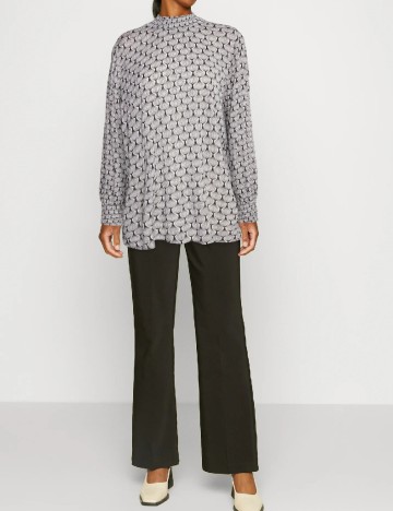 
						Bluza Kaffe, alb