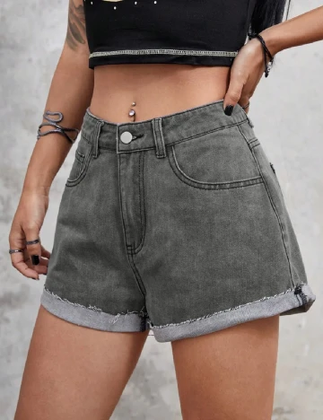 Pantaloni scurti Romwe, gri