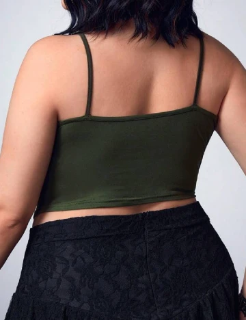 Top Romwe Plus Size, verde