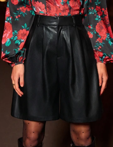 Pantaloni scurti SHEIN, negru