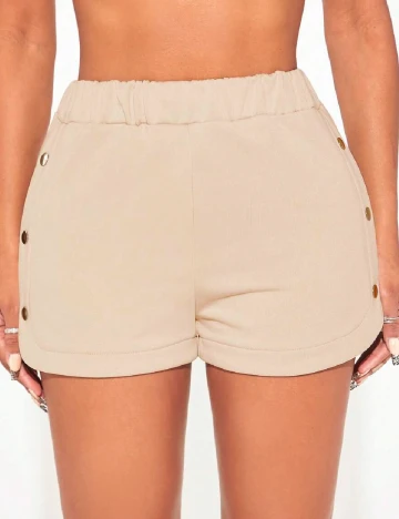 Pantaloni scurti SHEIN, bej