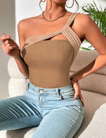 
						Body SHEIN, maro