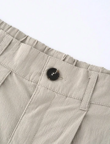 Pantaloni scurti SHEIN, crem