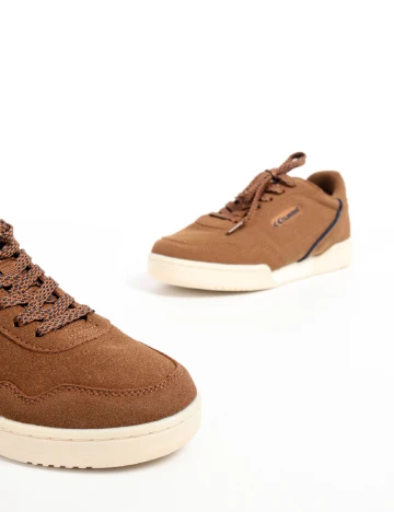Adidasi Hummel, maro