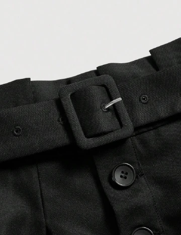 Pantaloni scurti SHEIN, negru