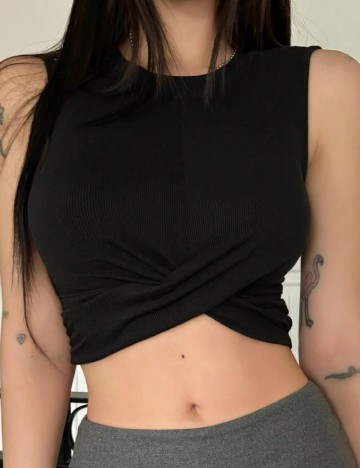 Top Dazy, negru