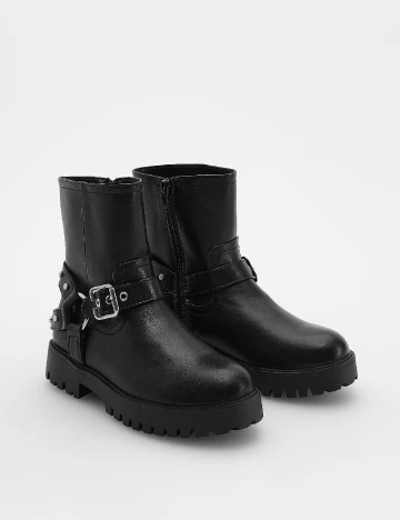 Ghete Reserved, negru