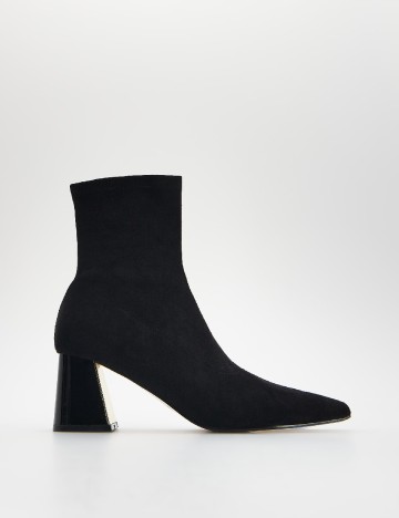 
						Botine Reserved, negru