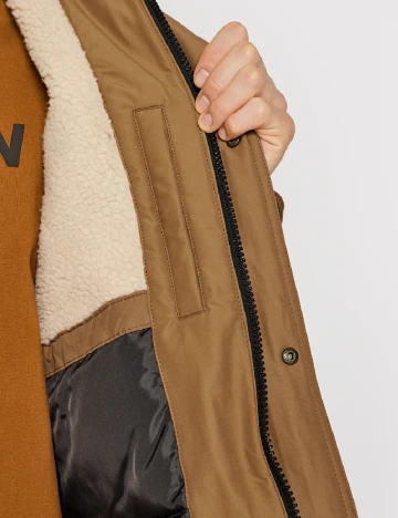 Geaca American Eagle, maro Maro