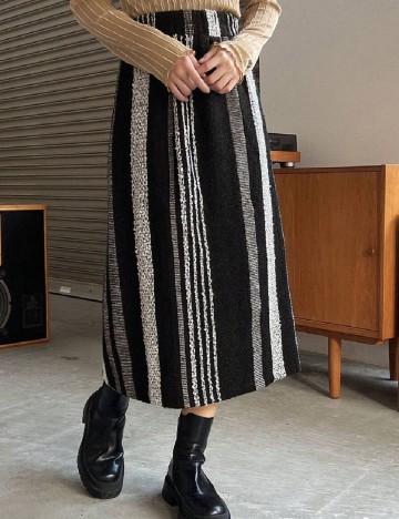 Fusta SHEIN, negru