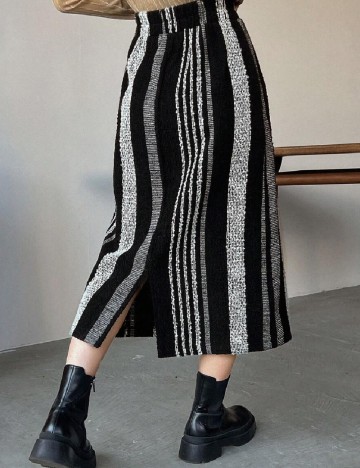 Fusta SHEIN, negru