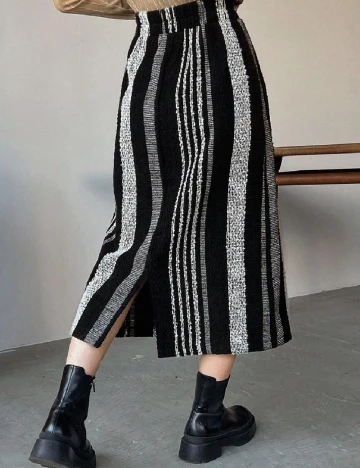 Fusta SHEIN, negru