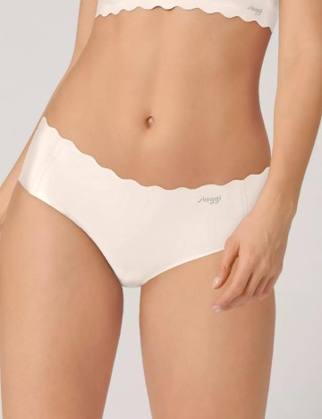 
						Chilot Sloggi by Triumph, ecru