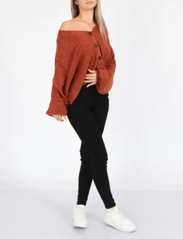 Cardigan American Eagle, maro