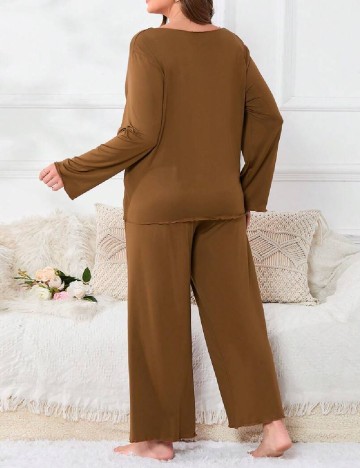 Pijama SHEIN CURVE, maro