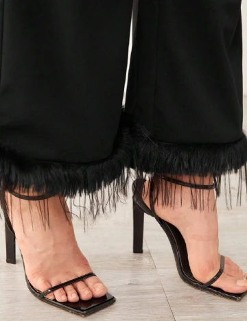 Pantaloni SHEIN, negru