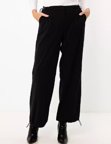 
						Pantaloni ASOS, negru