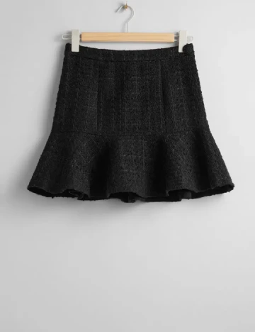 Fusta & other stories, negru
