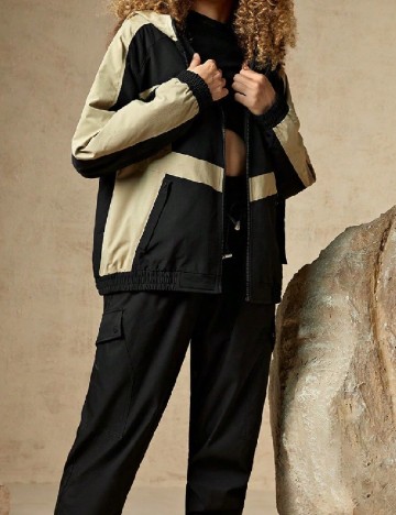 
						Jacheta SHEIN, negru