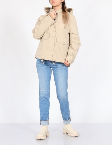 
						Jacheta F&F, crem