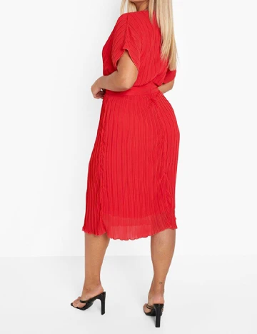 Rochie medie Boohoo Plus Size, rosu