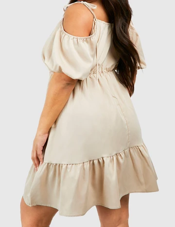 Rochie scurta Boohoo Plus Size, bej
