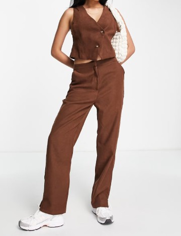 
						Pantaloni Lola May, maro