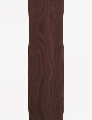 Fusta Bershka, maro