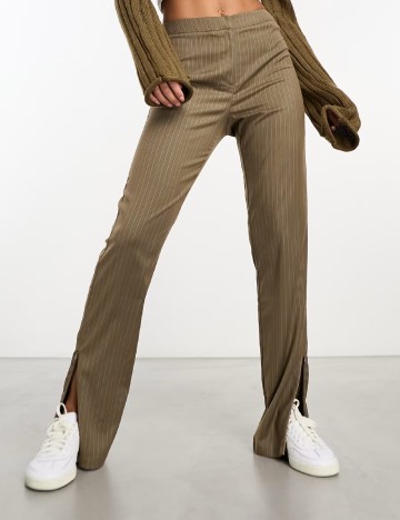 
						Pantaloni Reclaimed Vintage, kaki