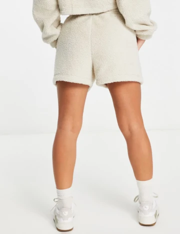 Pantaloni scurti Puma, bej