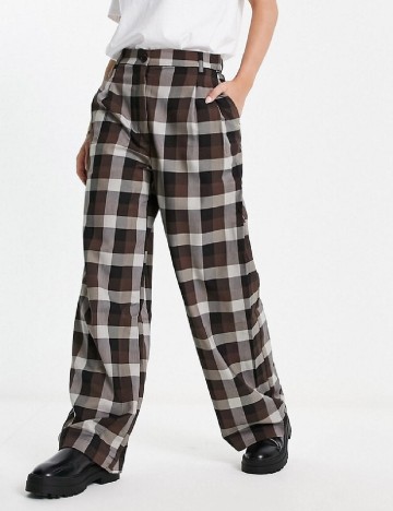 
						Pantaloni Monki, maro