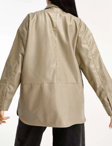 Jacheta Pull&Bear, bej