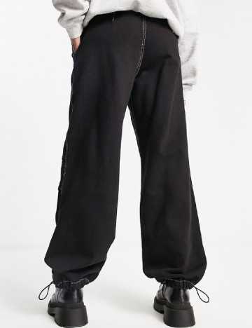 Pantaloni Bershka, negru
