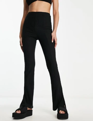 Pantaloni Bershka, negru