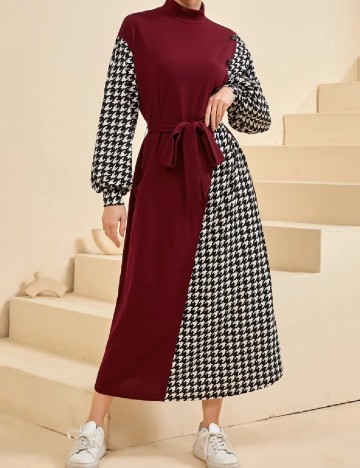 
						Rochie lunga SHEIN, grena