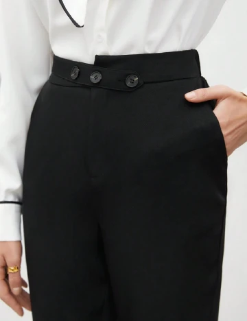 Pantaloni SHEIN, negru