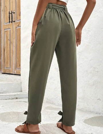 Pantaloni SHEIN, verde Verde