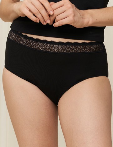 
						Chilot Triumph, negru