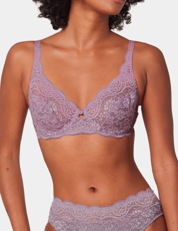 
						Sutien Triumph, mov