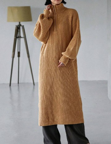 
						Rochie medie Friful, maro